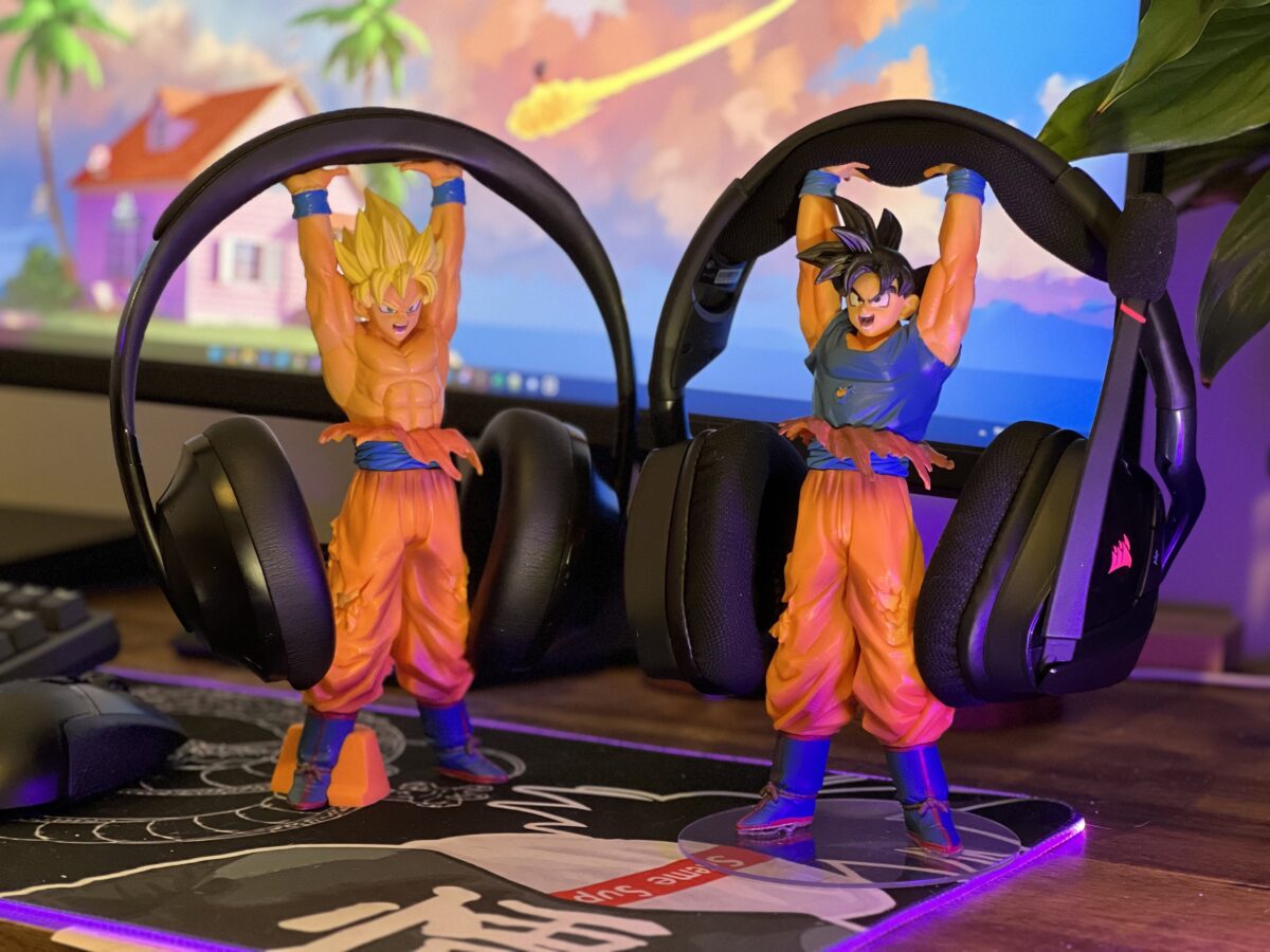Headphone Stand - Goku